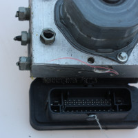 Corsa E ABS pomp A4L 95518041 - 95522565 - 95518042 - 39048600